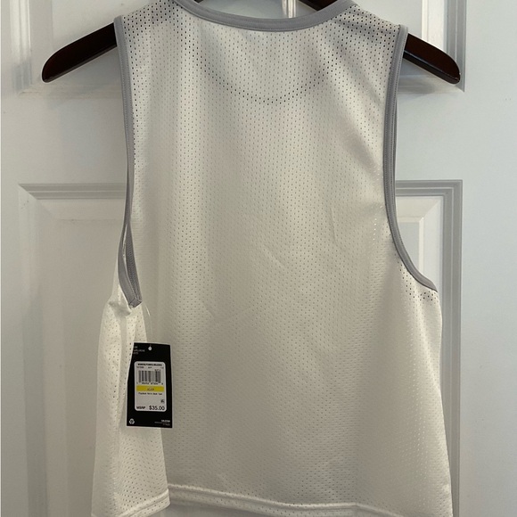 Under Armour Playback Retro Mesh Tank - NWT - Size Medium - White - Picture 9 of 9